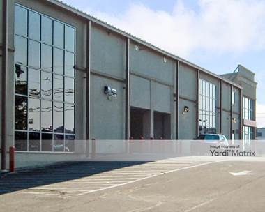 Storage Units for Rent available at 2995 Gallows Road, Falls Church, VA 22042