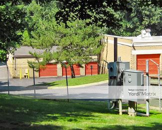 Photo 4 of Public Storage - 5797 Burke Centre Pkwy, Burke, VA