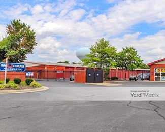 Photo 5 of Mini U Storage - 13901 Smoketown Road, Woodbridge , VA