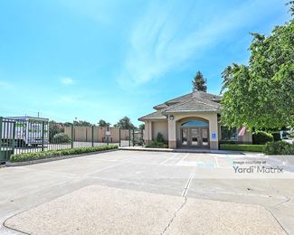 Photo 3 of Laguna Self Storage - 3000 Dwight Road, Elk Grove, CA