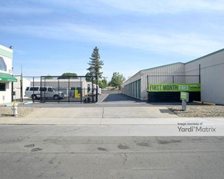 Photo 5 of Extra Space Storage - 5051 Perry Avenue, Sacramento, CA