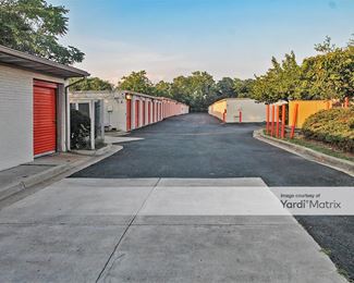 Photo 5 of Public Storage - 3700 Saint Barnabas Road, Suitland, MD
