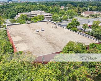 Photo 4 of Public Storage - 807 South Frederick Avenue, Gaithersburg, MD