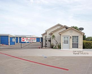 Photo 1 of Extra Space Storage - 2422 Marsh Lane, Carrollton, TX