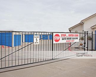 Photo 2 of Extra Space Storage - 2422 Marsh Lane, Carrollton, TX