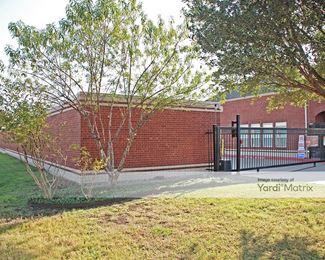 Photo 2 of Advantage Storage - 402 Interchange Street, McKinney, TX