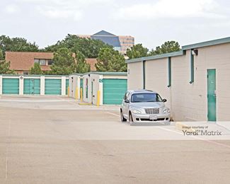 Photo 3 of Extra Space Storage - 16280 Addison Road, Addison, TX