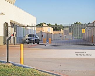 Photo 2 of Extra Space Storage - 5104 14th Street, Plano, TX