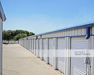 Photo 4 of Extra Space Storage - 3003 Big Town Blvd, Mesquite, TX