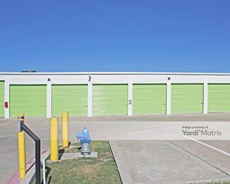 Photo 3 of Extra Space Storage - 6600 K Avenue, Plano, TX