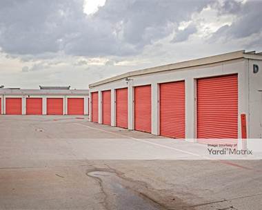 Storage Units for Rent available at 3401 K Avenue, Plano, TX 75074