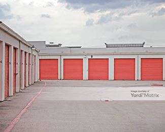 Photo 4 of Public Storage - 3401 K Avenue, Plano, TX
