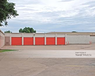 Photo 4 of Public Storage - 500 East Arapaho Road, Richardson, TX