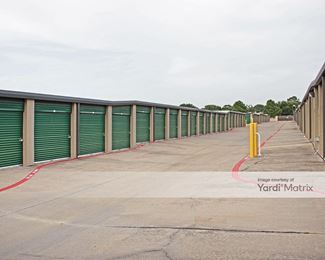 Photo 4 of Extra Space Storage - 2300 Old Denton Road, Carrollton, TX