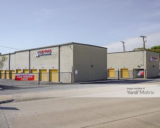 Photo 4 of Devon Self Storage - 140 Centennial Blvd, Richardson, TX