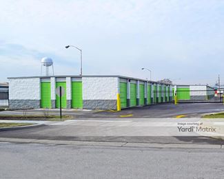 Photo 5 of Extra Space Storage - 7540 McCormick Blvd, Skokie, IL