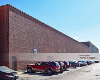 Photo 2 of W F Halls Self Storage - 3001 North Knox Avenue, Chicago, IL
