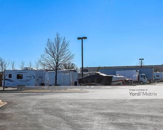 Photo 3 of StorageMart - 2727 Shermer Road, Northbrook, IL