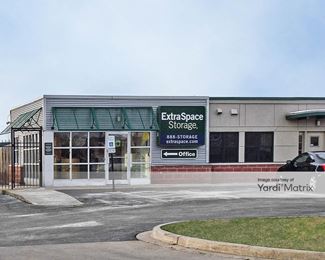 Photo 3 of Extra Space Storage - 175 West 162nd Street, South Holland, IL