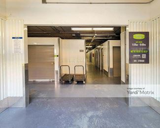 Photo 4 of Extra Space Storage - 7524 North Paulina Street, Chicago, IL