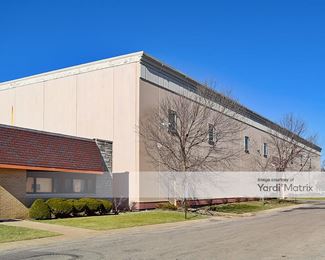Photo 2 of Public Storage - 4750 North Ronald Street, Harwood Heights, IL
