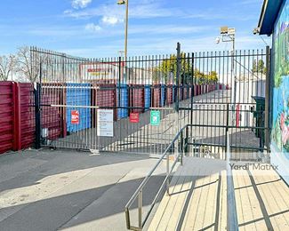 Photo 2 of StorQuest Self Storage - 2600 Evergreen Avenue, West Sacramento, CA
