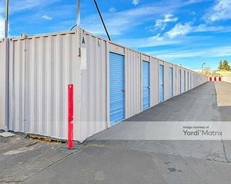 Photo 3 of StorQuest Self Storage - 2600 Evergreen Avenue, West Sacramento, CA