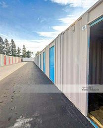 Photo 5 of StorQuest Self Storage - 2600 Evergreen Avenue, West Sacramento, CA
