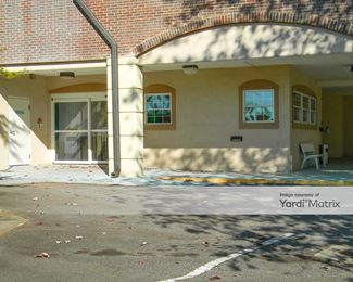 Photo 4 of Public Storage - 4654 Roswell Road, Sandy Springs, GA