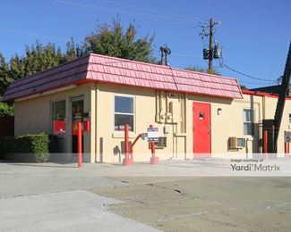 Photo 1 of SecurCare Self Storage - 3751 Longmire Way, Doraville, GA