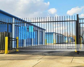 Photo 2 of Extra Space Storage - 1344 West 105th Street, Chicago, IL