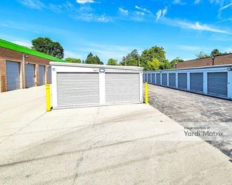 Photo 5 of Extra Space Storage - 1800 Des Plaines Avenue, Forest Park, IL