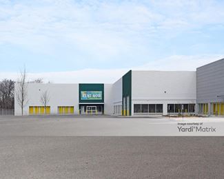 Photo 2 of StorageMart - 3220 West Touhy Avenue, Skokie, IL