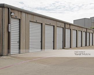 Photo 3 of Bell Avenue Self Storage - 304 East Sycamore Street, Denton, TX