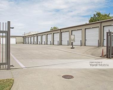 Storage Units for Rent available at 304 East Sycamore Street, Denton, TX 76201