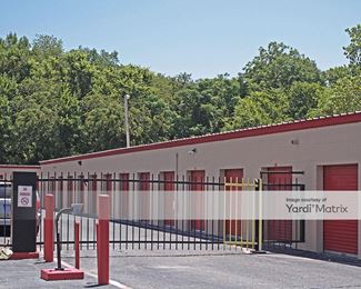 Photo 3 of SecurCare Self Storage - 914 North Belt Line Road, Grand Prairie, TX
