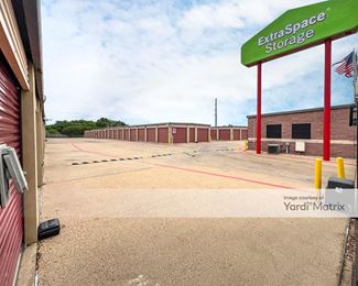 Photo 4 of Extra Space Storage - 626 Windbell Circle, Mesquite, TX
