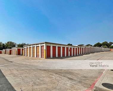 Storage Units for Rent available at 7227 South RL Thornton Fwy, Dallas, TX 75232