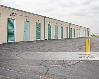 Photo 2 of Extra Space Storage - 1931 Fort Worth Avenue, Dallas, TX