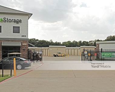 Storage Units for Rent available at 303 East Highway 67, Duncanville, TX 75137