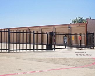 Photo 3 of Extra Space Storage - 2301 Story Road West, Irving, TX