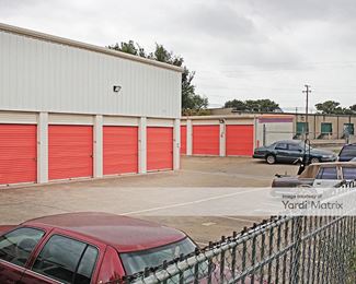 Photo 2 of Public Storage - 4401 South Westmoreland Road, Dallas, TX