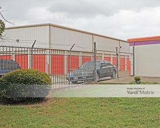 Photo 3 of Public Storage - 4401 South Westmoreland Road, Dallas, TX