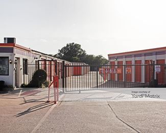 Photo 3 of Public Storage - 1520 West Irving Blvd, Irving, TX