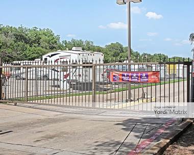Storage Units for Rent available at 100 North MacArthur Blvd, Irving, TX 75061