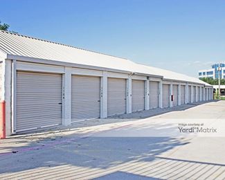 Photo 2 of Public Storage - 7500 North Macarthur Blvd, Irving, TX
