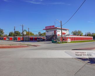 Photo 2 of CubeSmart Self Storage - 801 East Hickory Street, Denton, TX