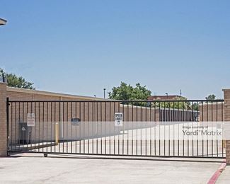 Photo 3 of Big John-s Self Storage - 200 West Pioneer Pkwy, Grand Prairie, TX