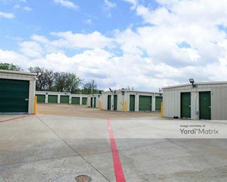 Photo 4 of Extra Space Storage - 940 North Mill Street, Lewisville, TX