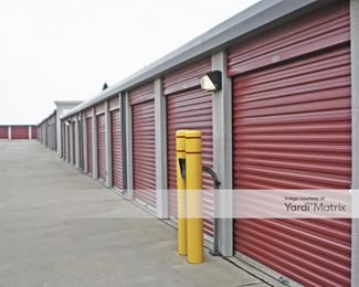 Photo 3 of Access Self Storage - 1040 Cedar Valley, Lancaster, TX